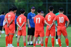 Tuyển Việt Nam “tập chay” trước khi quyết đấu tuyển Malaysia?