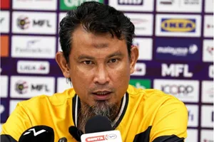 Độc lạ: Nhập Cư FC đá M-League mùa 2025-2026