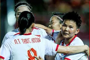 Tuyển Việt Nam có hai chiến thắng vẫn đứng sau Thái Lan 