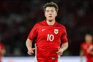 Nghĩ sao về việc ngôi sao trẻ Jens Raven thay Ole Romeny