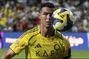 Chắc Ronaldo ngượng ngùng lắm