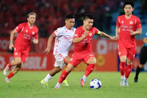 CA. Hà Nội, TX. Nam Định tìm đường chạm trán Ronaldo