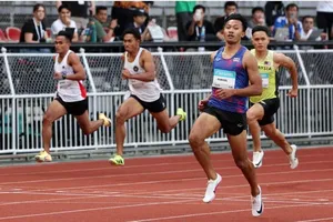 VĐV Puripol Boonson chạy nhanh nhất 100m nam