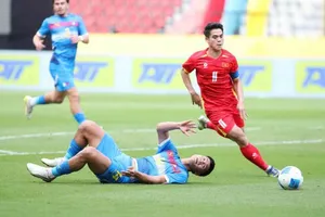 U-22 Việt Nam vào chung kết SEA Games 33: HLV McPherson lại thua ông Kim