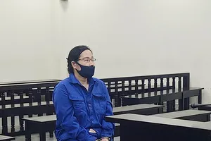 Thuê người đóng giả đại tá Bộ Tổng tham mưu để lừa đảo 