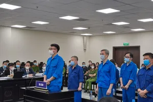 Bán vật tư vào Bệnh viện Tim Hà Nội, doanh nghiệp hưởng lợi hàng chục tỉ đồng