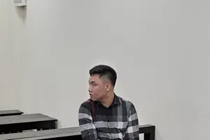 Chủ nhà hàng bán cổ phần 'ma' lấy gần 10 tỉ đồng