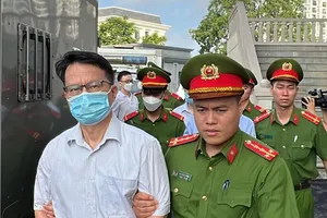 Cựu Đại sứ Việt Nam tại Malaysia: Thu tiền cao để dự phòng, khi thừa mới chia nhau... 