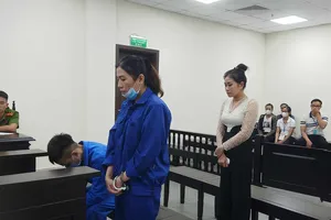 Hành trình trốn thoát của cô bé 14 tuổi bị lừa mang thai hộ 