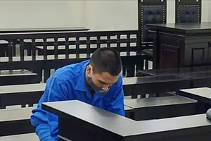 Yêu đương với bé gái từ hội làng, người đàn ông lãnh 8 năm 6 tháng tù