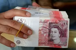 Truy tố nữ Việt kiều vận chuyển tiền trái phép về Việt Nam