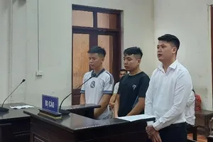 Bị cáo ‘dắt nhầm xe’ khỏi quán karaoke, lãnh án 10 tháng tù