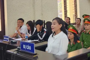 Bị cáo vụ tống tiền cán bộ văn phòng đăng ký đất đai kêu bị vu khống