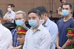 Vòng xoáy ‘ăn tiền’ đưa công dân về nước tránh dịch Covid-19