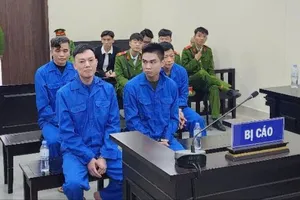 Rủ nhau đi đánh giám đốc để lấy lại tiền cọc mua đất, cả băng bị xử tội cướp tài sản