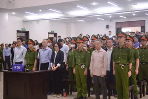 Ông Trịnh Văn Quyết bị phạt 7 năm tù tội lừa đảo, 4 tỉ đồng tội thao túng thị trường chứng khoán