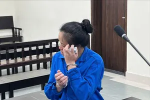 Nữ bị cáo sử dụng tài khoản Facebook "Đời luôn bạc" để lừa đảo