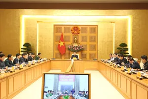 Thủ tướng: Huy động mọi lực lượng cứu người trong mưa lũ