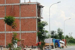 Yêu cầu chủ nhà niêm yết giấy phép xây dựng tại các công trình