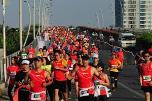 Cấm mô tô, xe máy 8 tiếng trên cầu Phú Mỹ