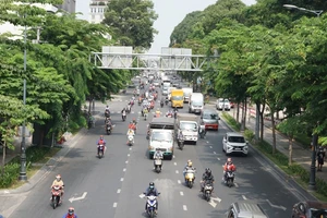 TP.HCM ngày đầu nới lỏng giãn cách xã hội