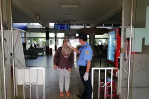 Với tỉnh có dịch, bến xe sẽ ‘chặn’ hành khách để lấy thông tin