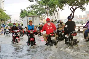 Hôm nay, TP.HCM sẽ mưa trên diện rộng kết hợp triều cường 