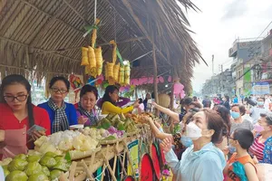 Ăn ngon, chơi vui trong 'Tuần lễ trái cây trên bến, dưới thuyền'