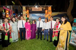 Khách đến ngày hội Du lịch TP.HCM tăng mạnh, thu hơn 100 tỉ 