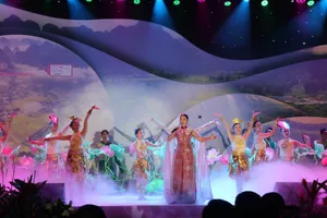 TP.HCM chào đón du khách bằng đêm Gala 'Dáng hình Việt Nam'