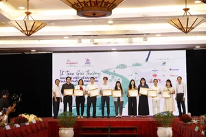 Báo Pháp Luật TP.HCM đoạt giải Báo chí viết về du lịch TP.HCM