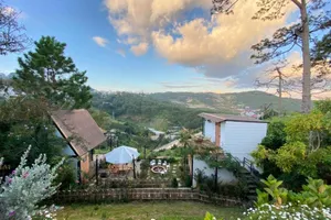 Lên rừng hay xuống biển, 10 điểm đến 'hot' nhất dịp lễ 30-4