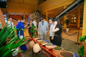 Khám phá nhà máy chè cổ gần 100 năm tuổi ở Bảo Lộc