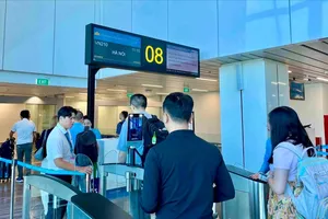 Khách không hành lý ký gửi phải dùng VNeID, kiosk tự phục vụ