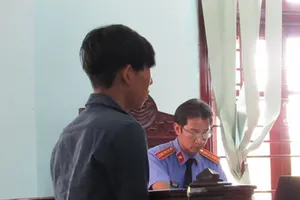 Thanh niên bị tù vì trẻ con rủ đi... ăn trộm