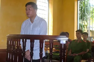 Cán bộ địa chính 'vòi' tiền dân bị phạt bảy năm tù