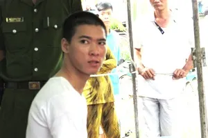 Bênh bạn, người dập não kẻ vào tù