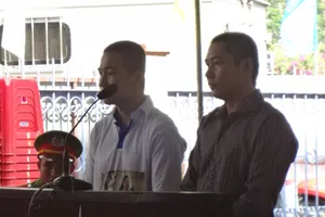 Lấy trộm tiền còn chém vào đầu chủ 