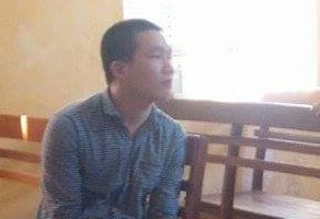 Đi tù vì trộm ba cái… quần jean