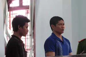 Anh rủ em đi đánh nhau rồi cùng dắt nhau vào tù