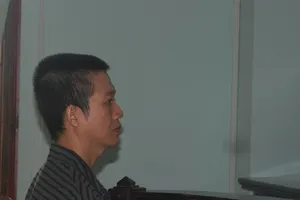 Hỗn với mẹ, em trai bị anh đâm tử vong