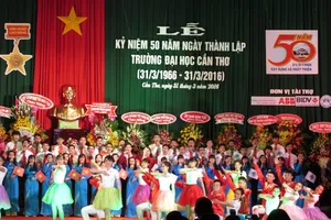 Bài phát biểu cảm động của Phó Thủ tướng Vũ Đức Đam với sinh viên