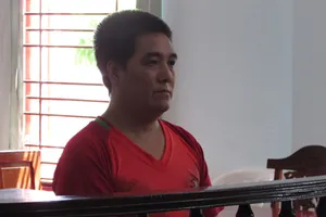 Ly bia chia rẽ bạn nhậu