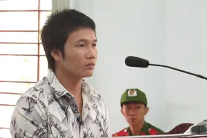 Đâm bạn nhậu trọng thương vì chửi dai