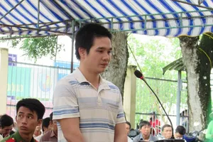 Lừa chủ nhà trọ muốn xin con vào ngành công an 