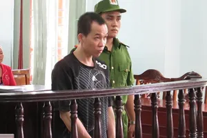 Tử hình kẻ giết người tình rồi đốt nhà để chết chung