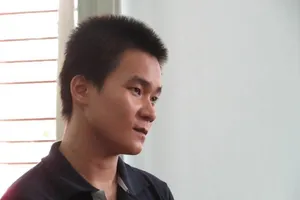 Được bạn mời nhậu, đưa về còn tráo trở đâm bạn cướp xe