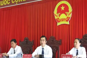 Khen thưởng thẩm phán và HĐXX vụ cắt nhầm 2 quả thận