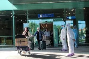 215 người từ Singapore về được cách ly tập trung ở Cần Thơ