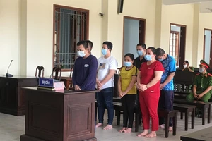 Chồng ngoại tình, vợ thuê người đánh ghen tình địch